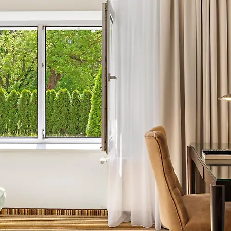 Seehotel Muehlenhaus Hotell 3*